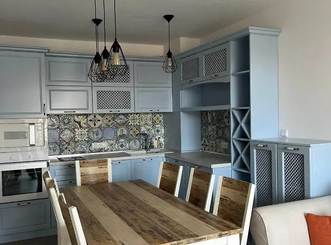 Life Blue Созополь